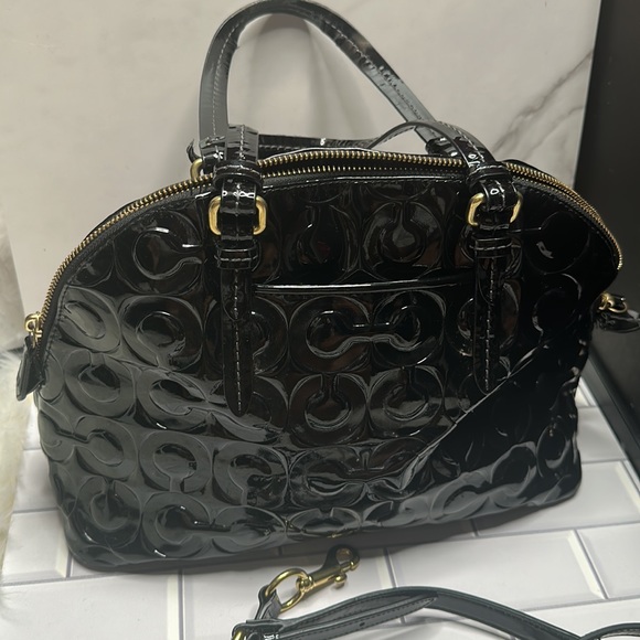 Authentic/ 💋🌟Coach bag / cross body🖤 - Picture 4 of 9